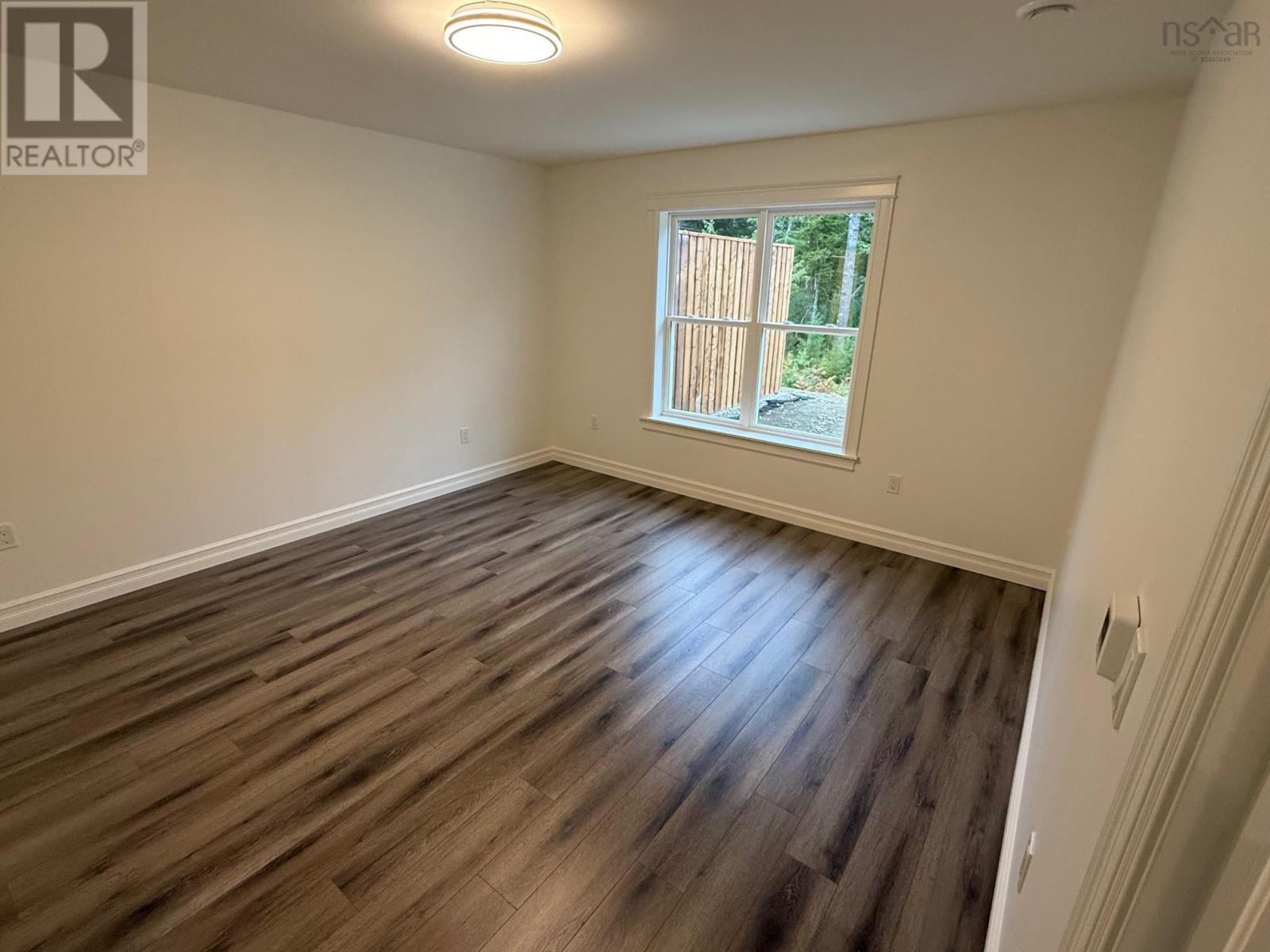 475 Glen Allan Drive Property Photo 12