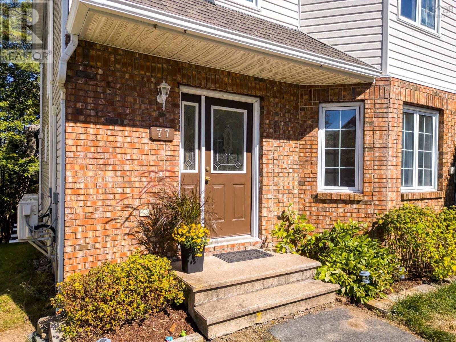 77 Amin Street Property Photo 2