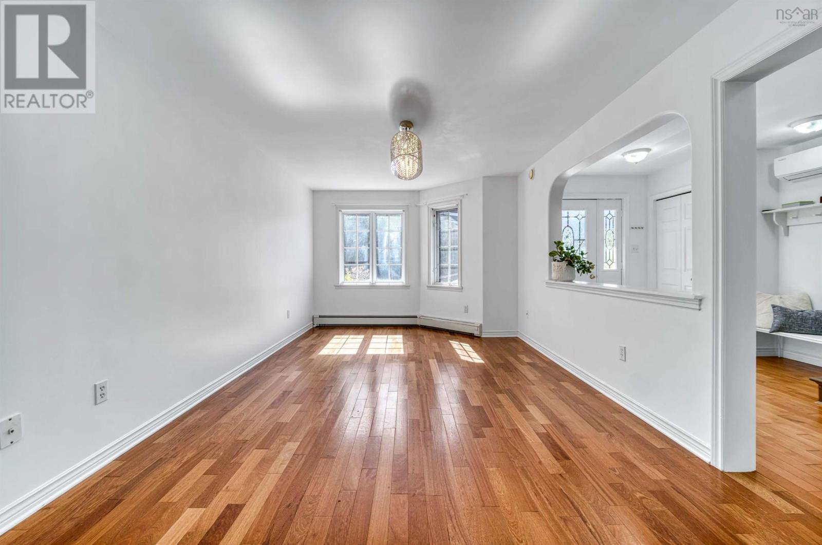 77 Amin Street Property Photo 4