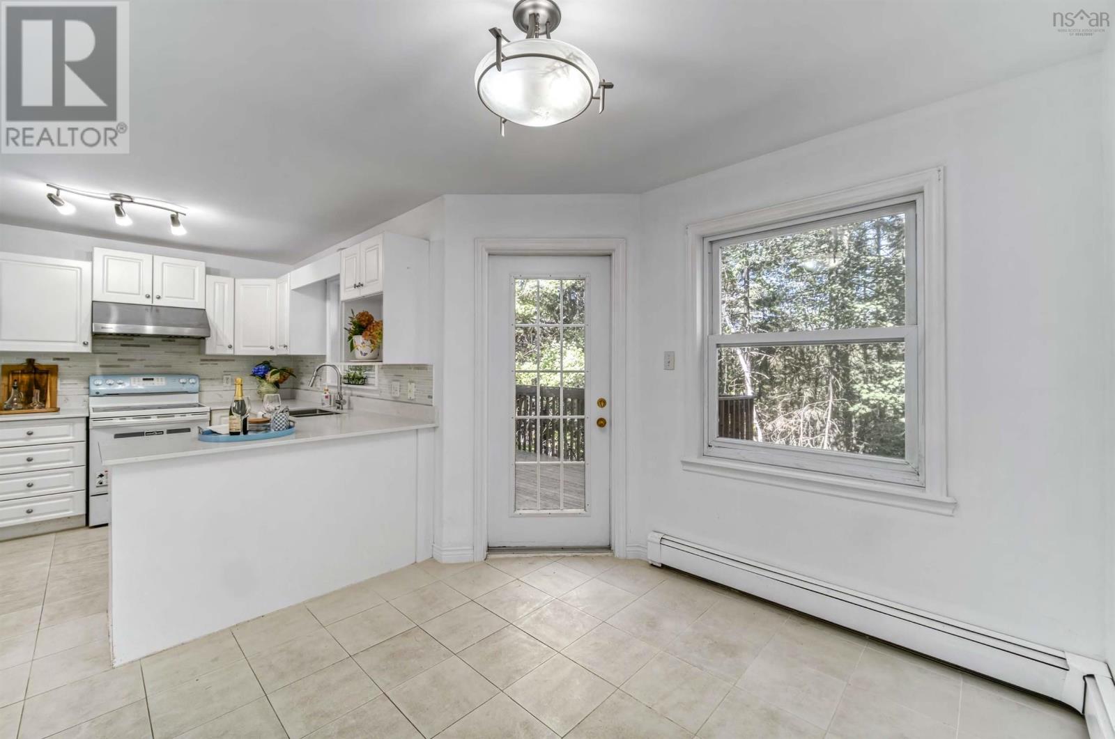 77 Amin Street Property Photo 14