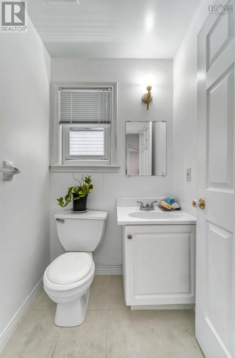 77 Amin Street Property Photo 18