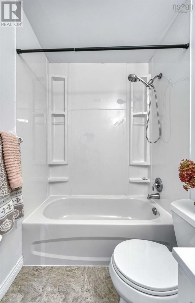 77 Amin Street Property Photo 30