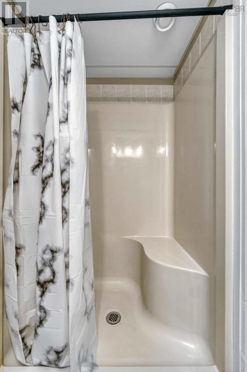 77 Amin Street Property Photo 34