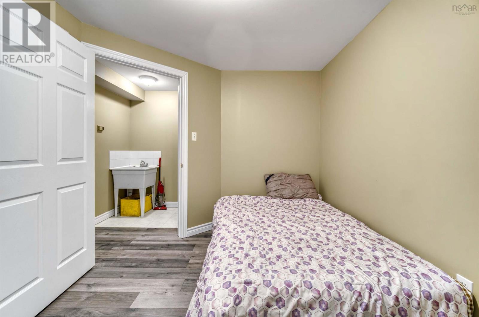 77 Amin Street Property Photo 37