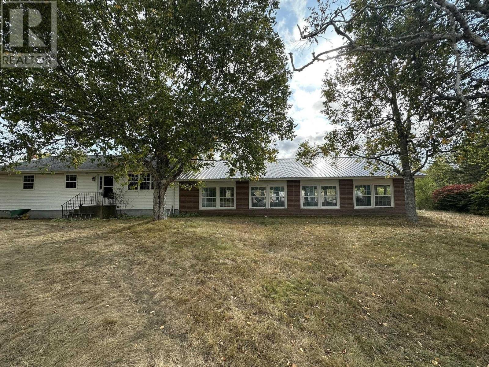 2558 Highway 362 Property Photo 2