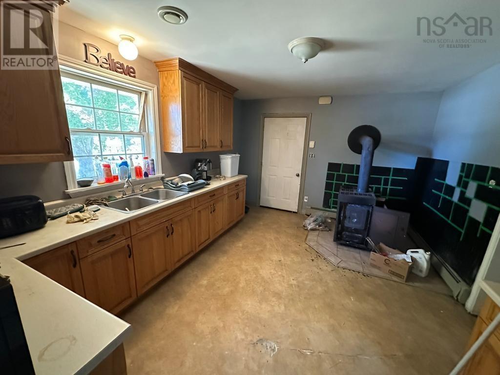 2558 Highway 362 Property Photo 3