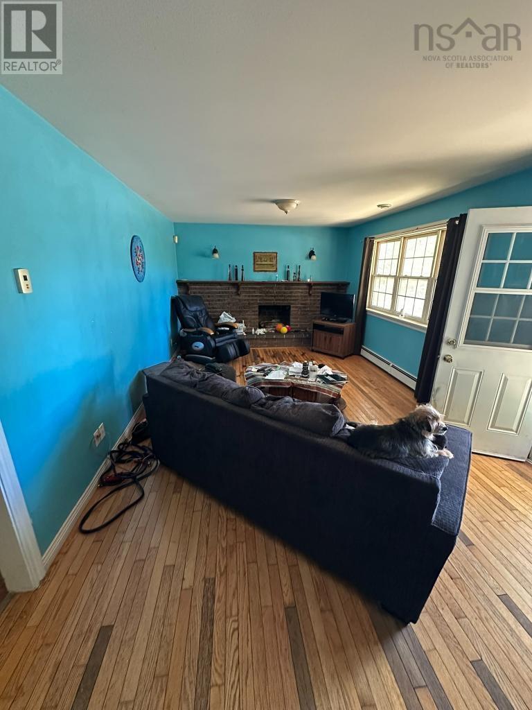 2558 Highway 362 Property Photo 4