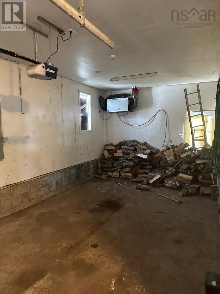 2558 Highway 362 Property Photo 7