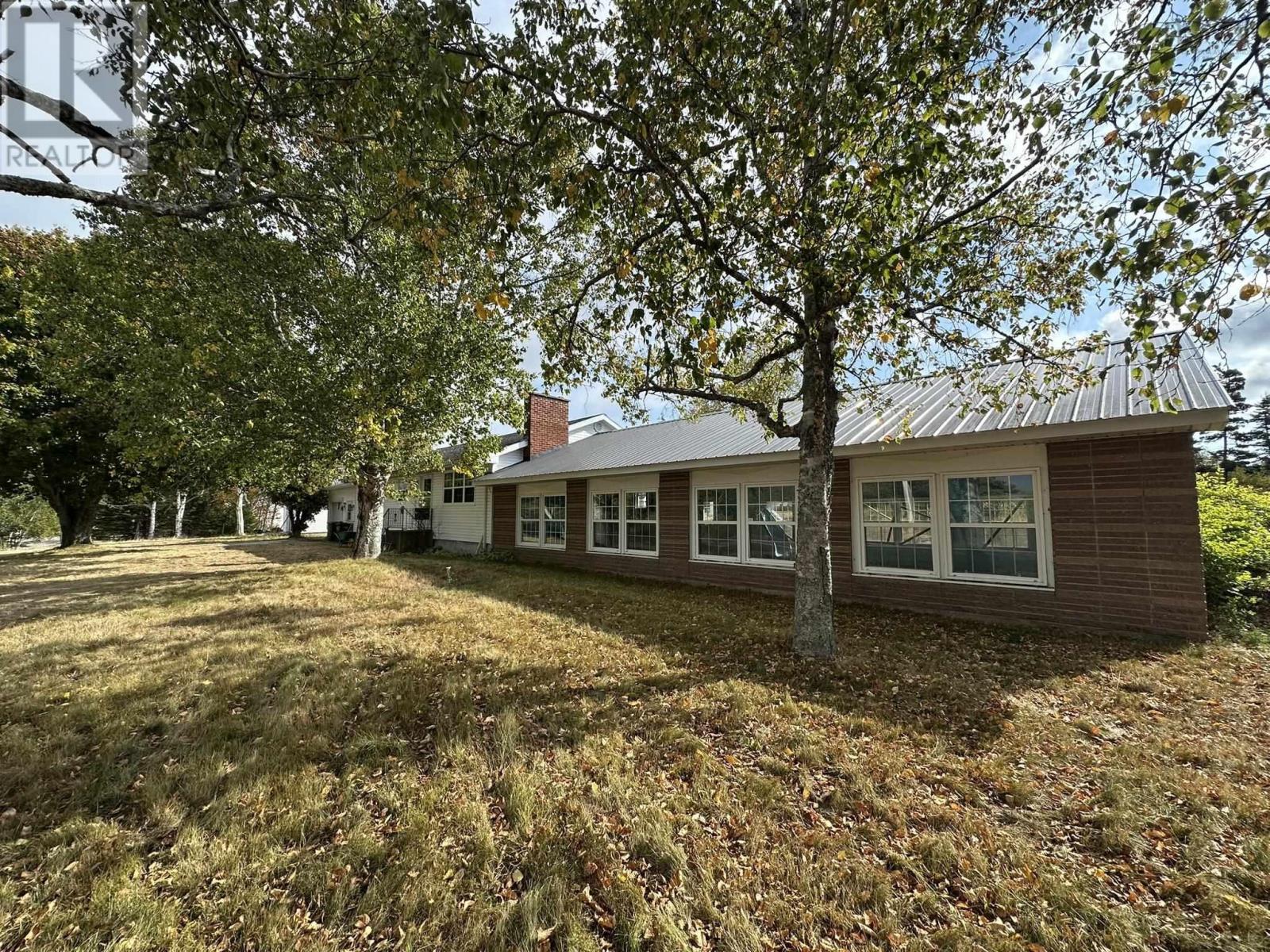 2558 Highway 362 Property Photo 8