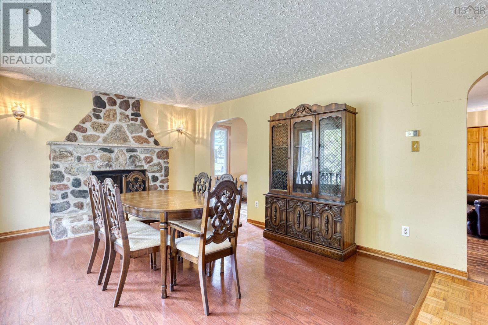 137 Tideview Drive Property Photo 3