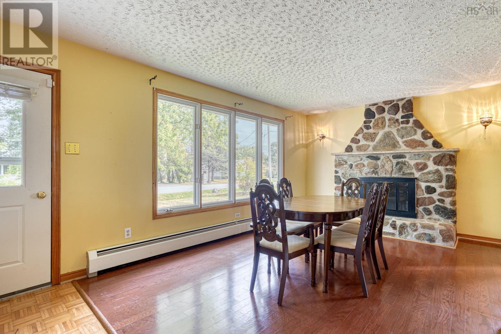 137 Tideview Drive Property Photo 4