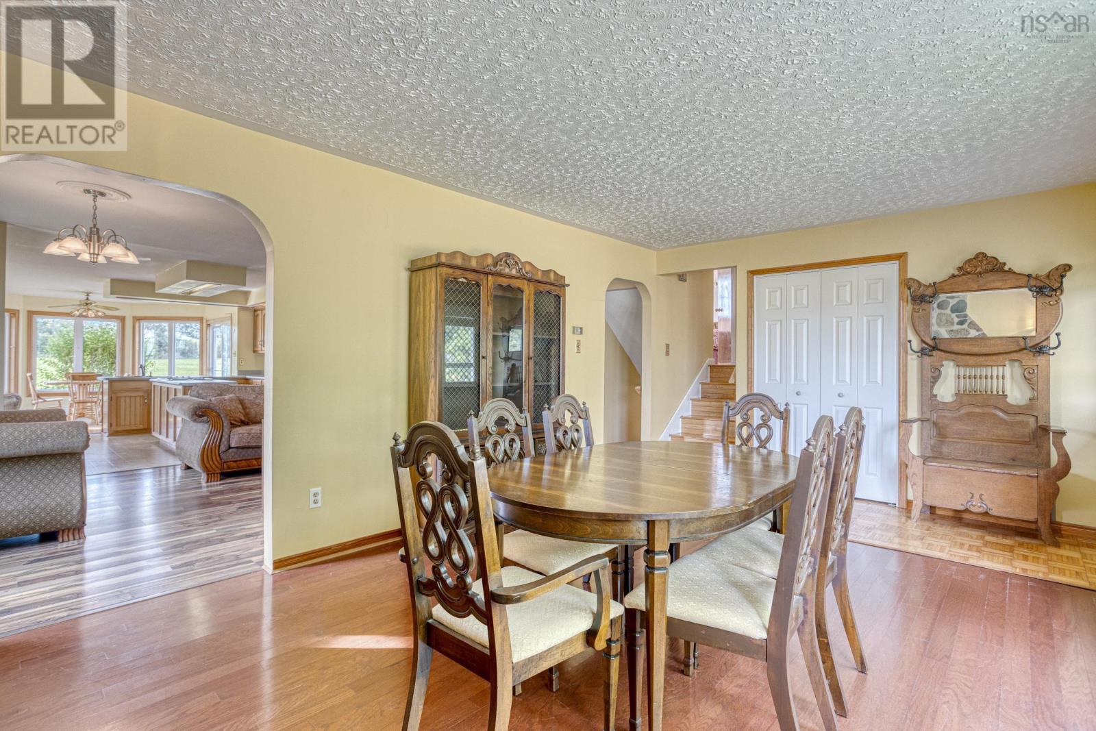 137 Tideview Drive Property Photo 6