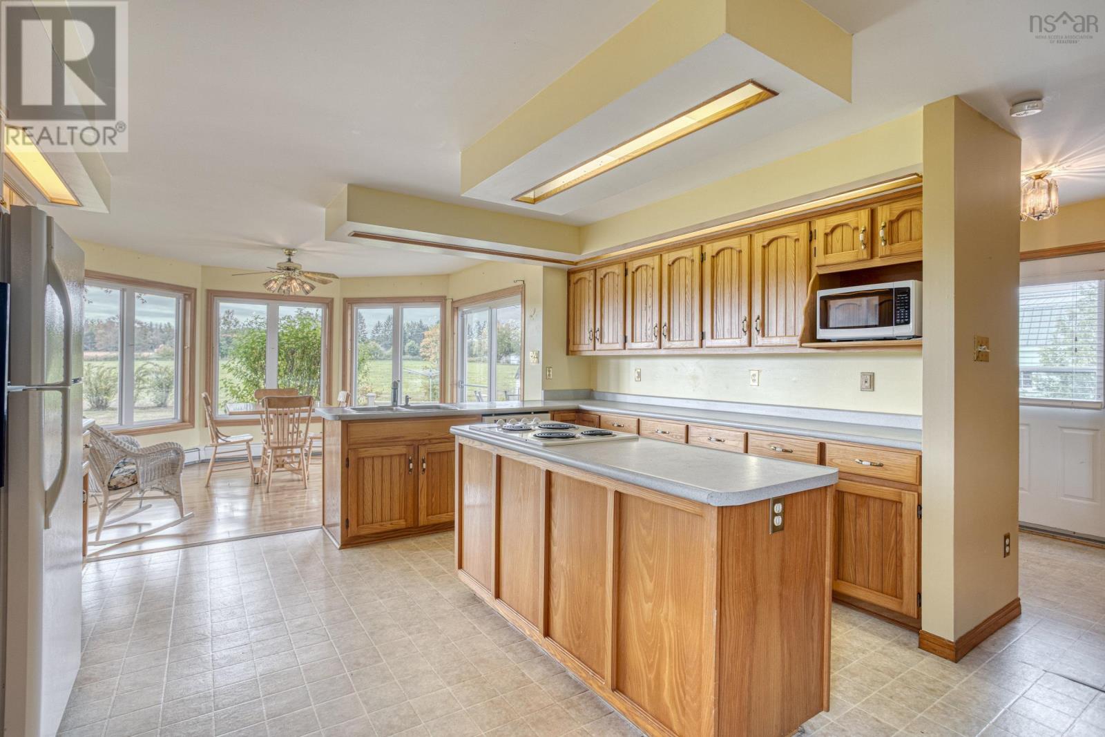 137 Tideview Drive Property Photo 11