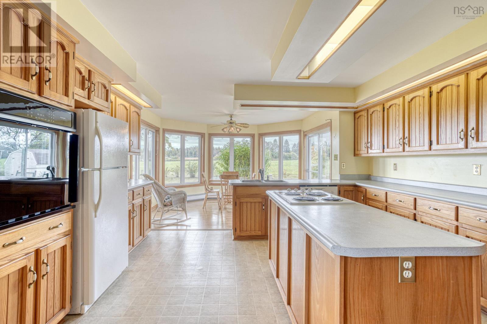 137 Tideview Drive Property Photo 12