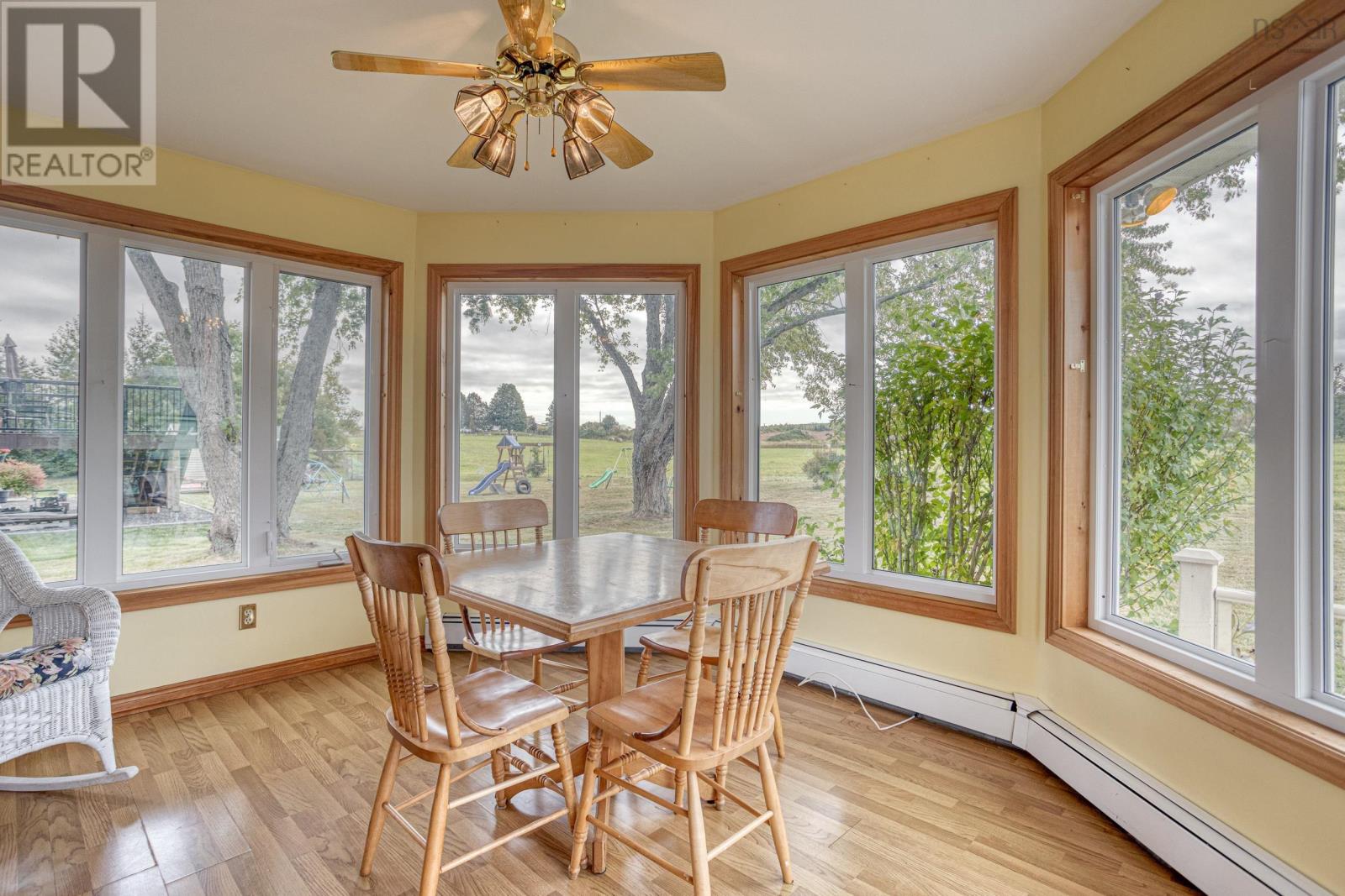 137 Tideview Drive Property Photo 18