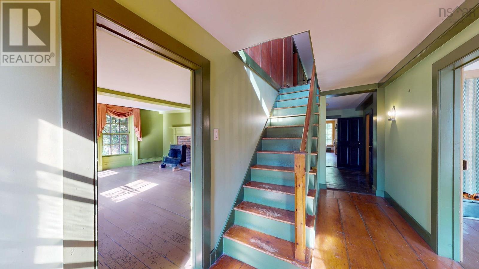 654 Main Street Property Photo 5