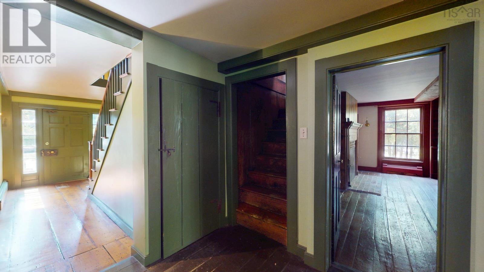 654 Main Street Property Photo 10