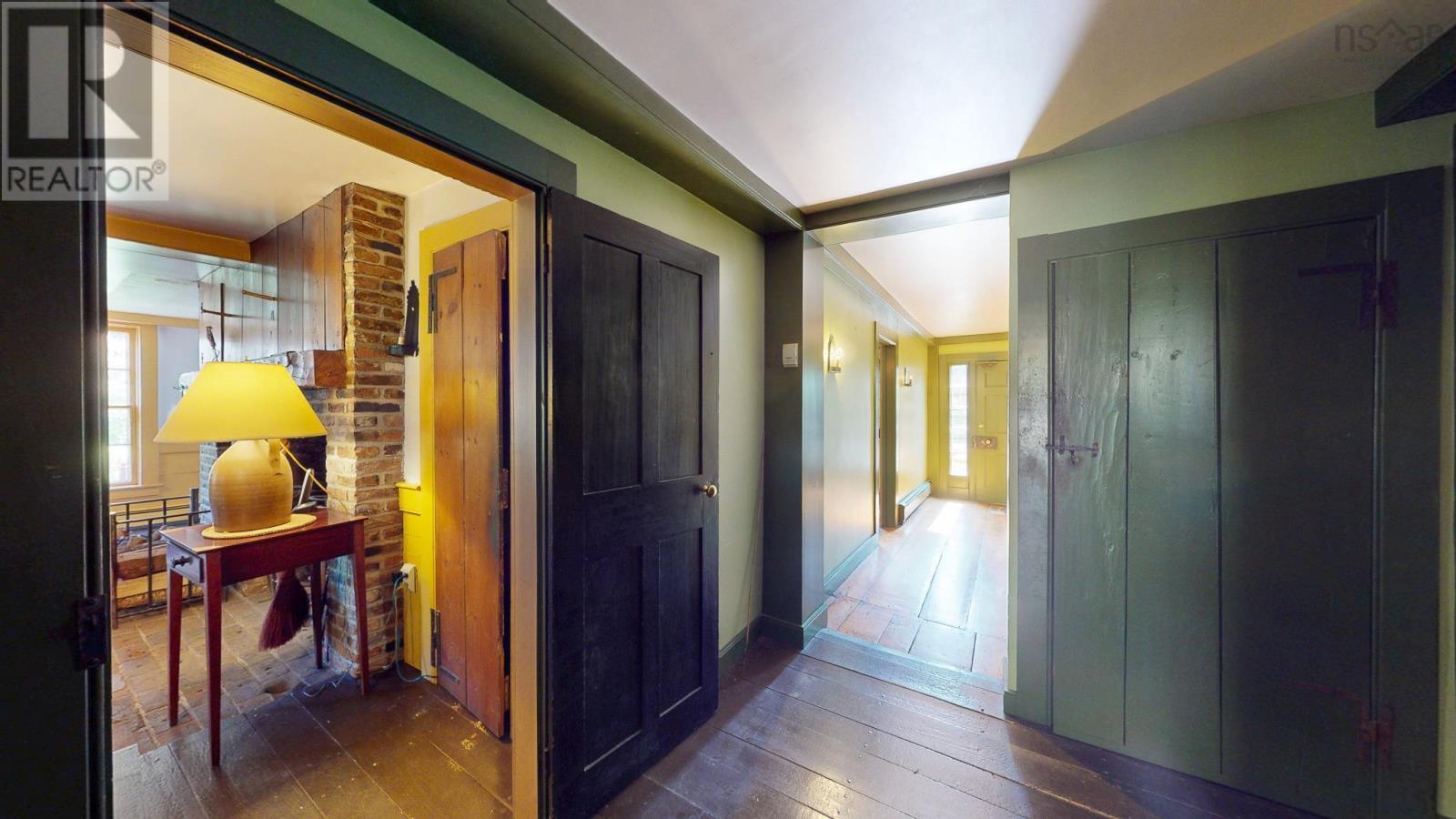 654 Main Street Property Photo 11