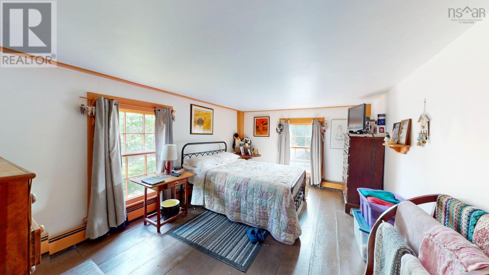 654 Main Street Property Photo 24