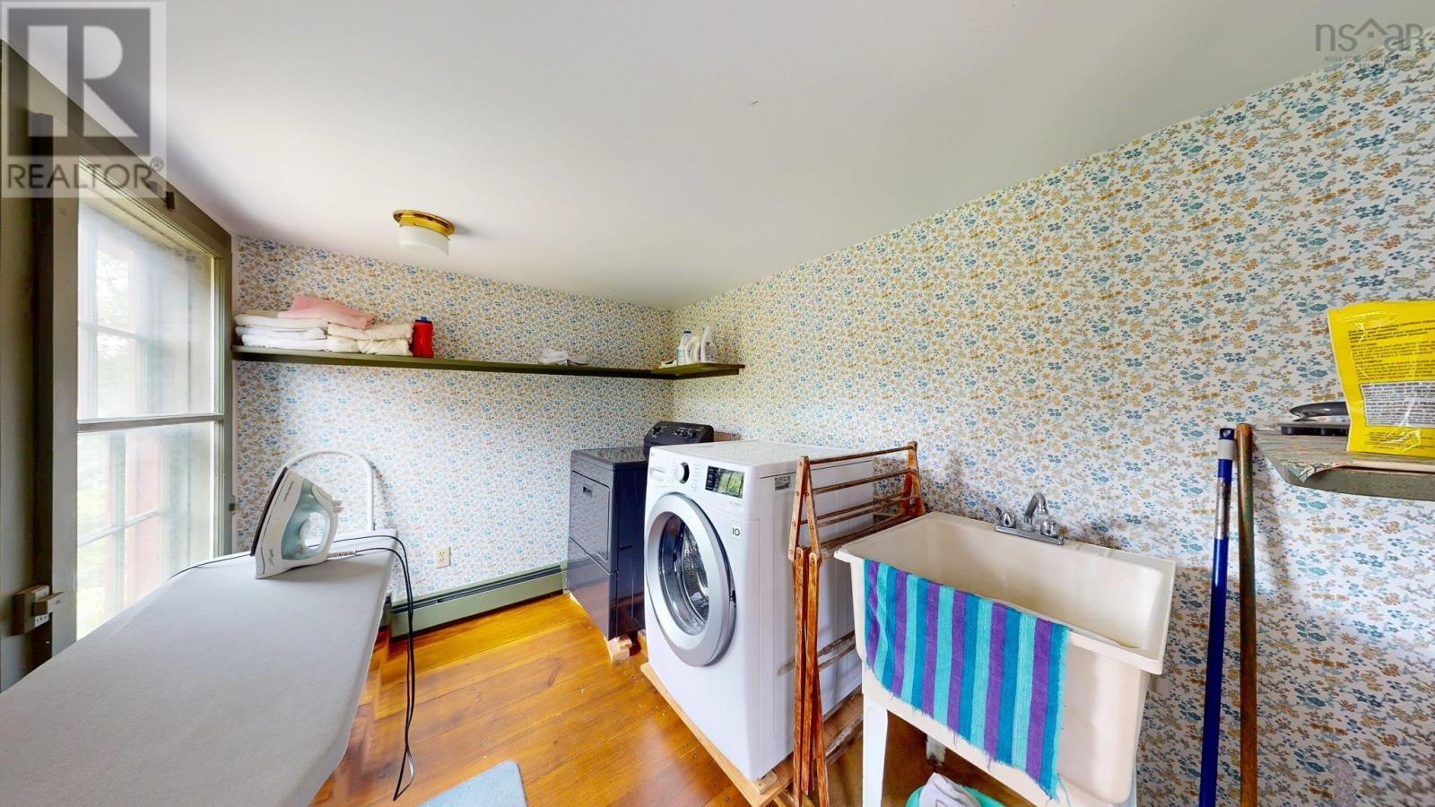 654 Main Street Property Photo 30