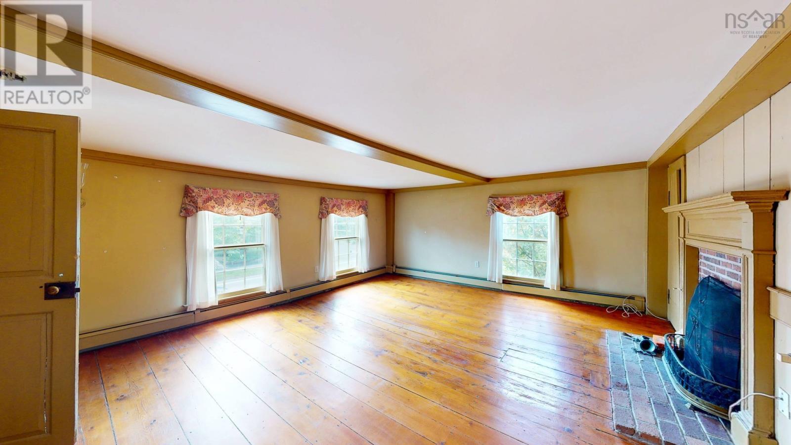 654 Main Street Property Photo 33