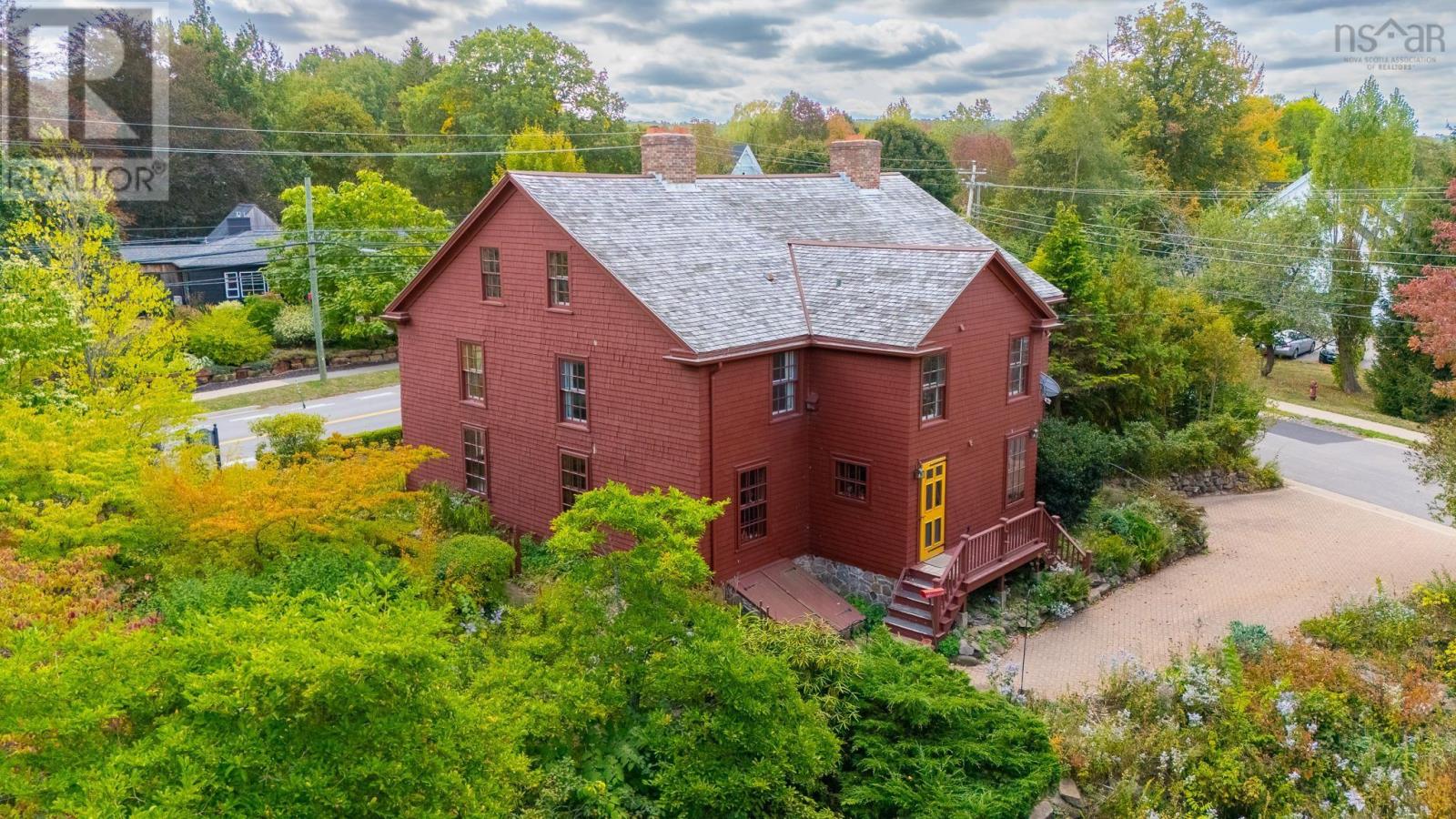 654 Main Street Property Photo 35