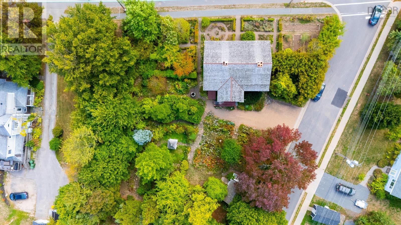 654 Main Street Property Photo 44