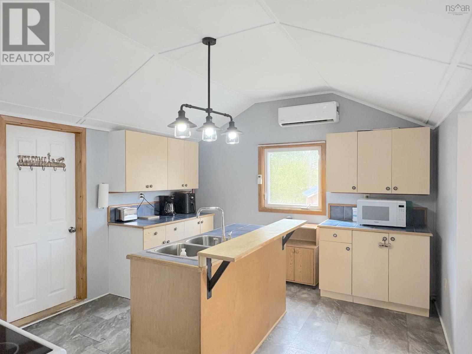 9431 Upper Clyde Road Property Photo 12