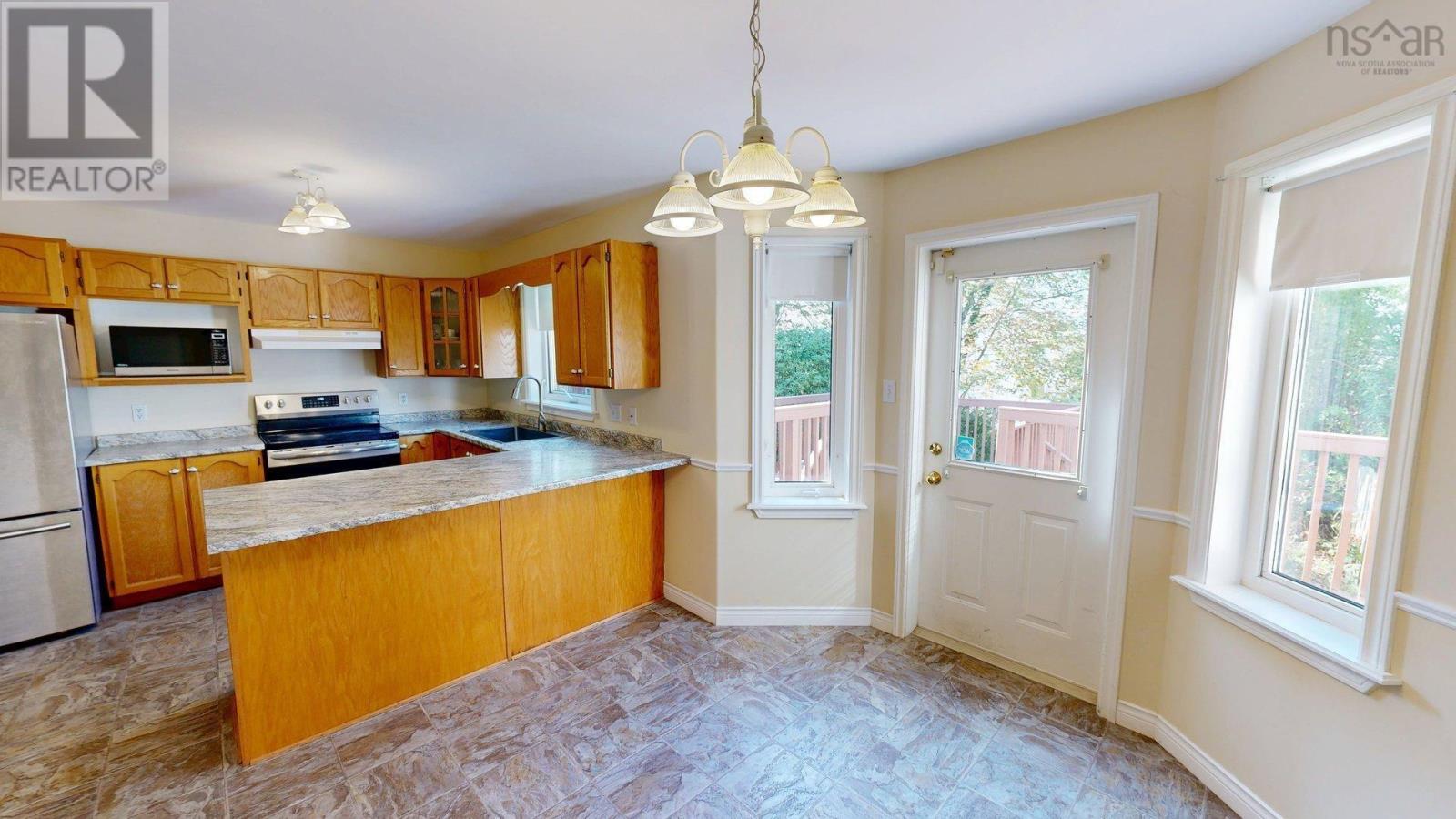 11 Glenbourne Court Property Photo 12