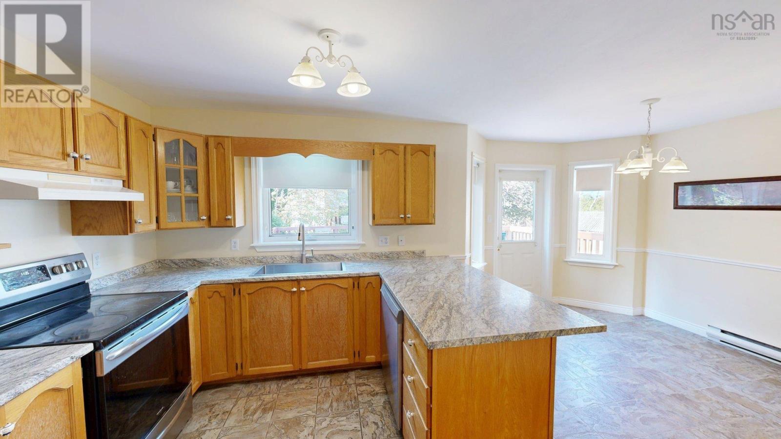 11 Glenbourne Court Property Photo 13