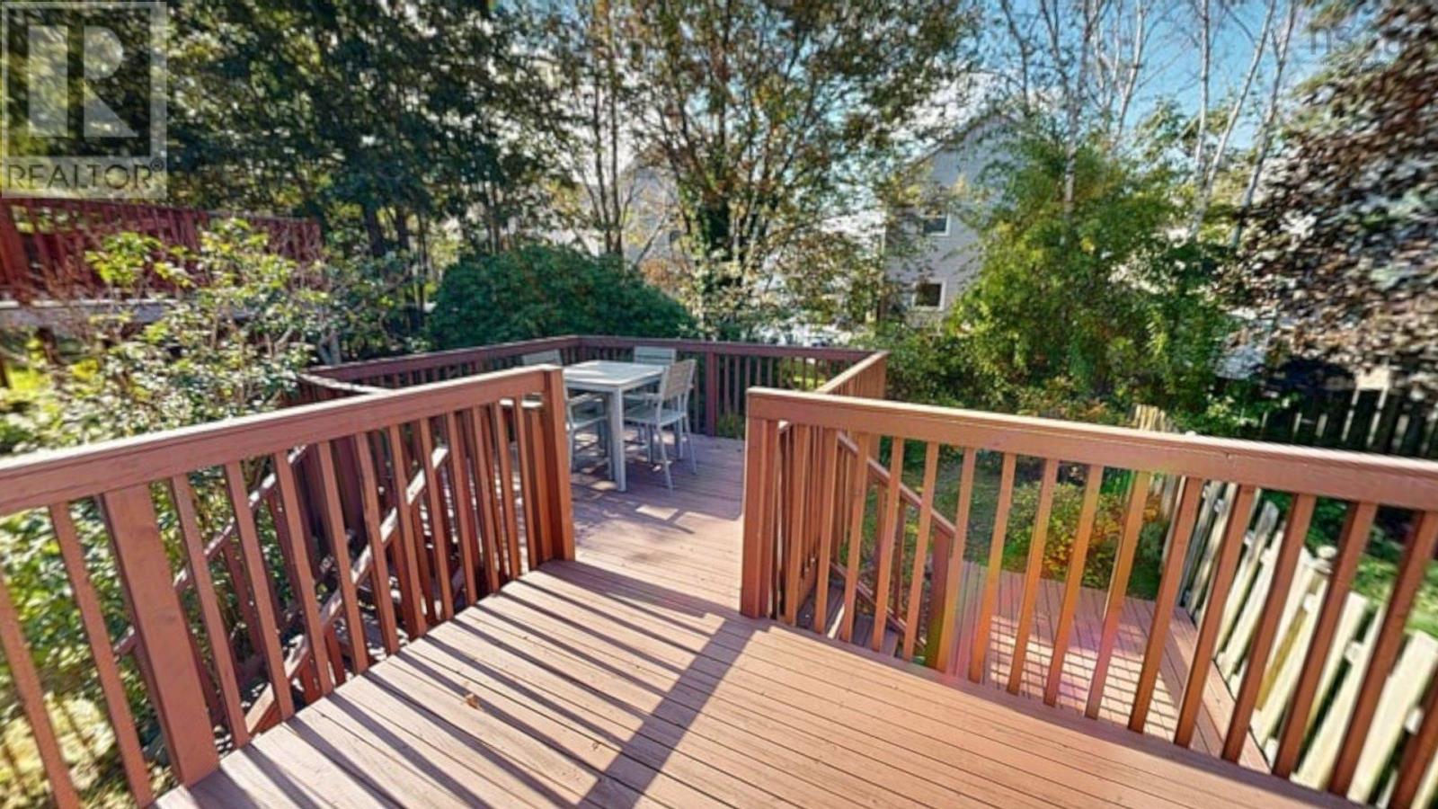 11 Glenbourne Court Property Photo 15