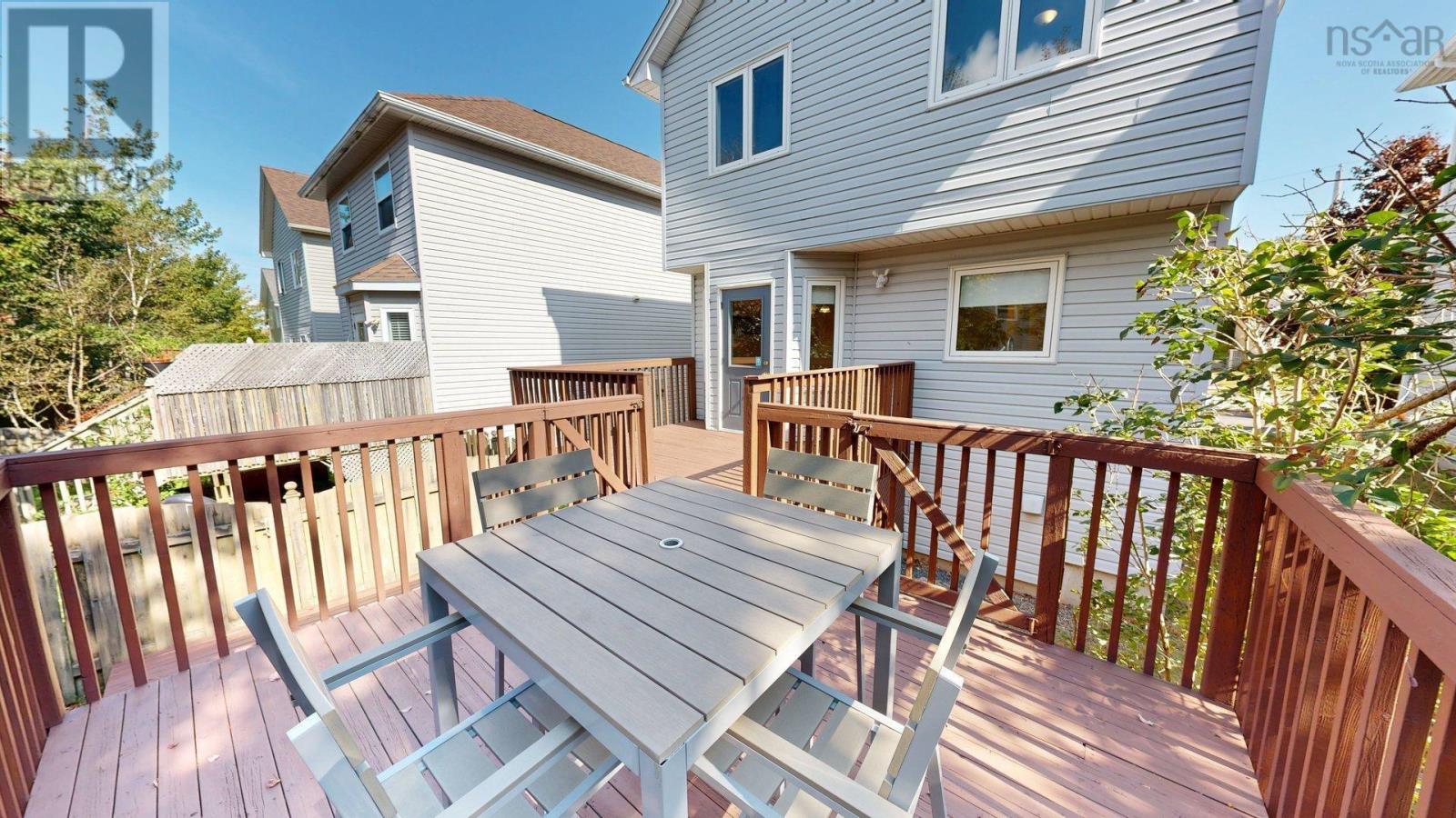 11 Glenbourne Court Property Photo 17