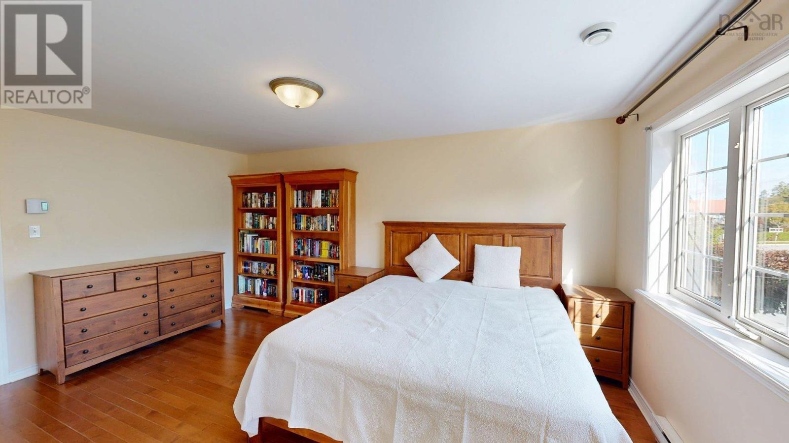 11 Glenbourne Court Property Photo 21