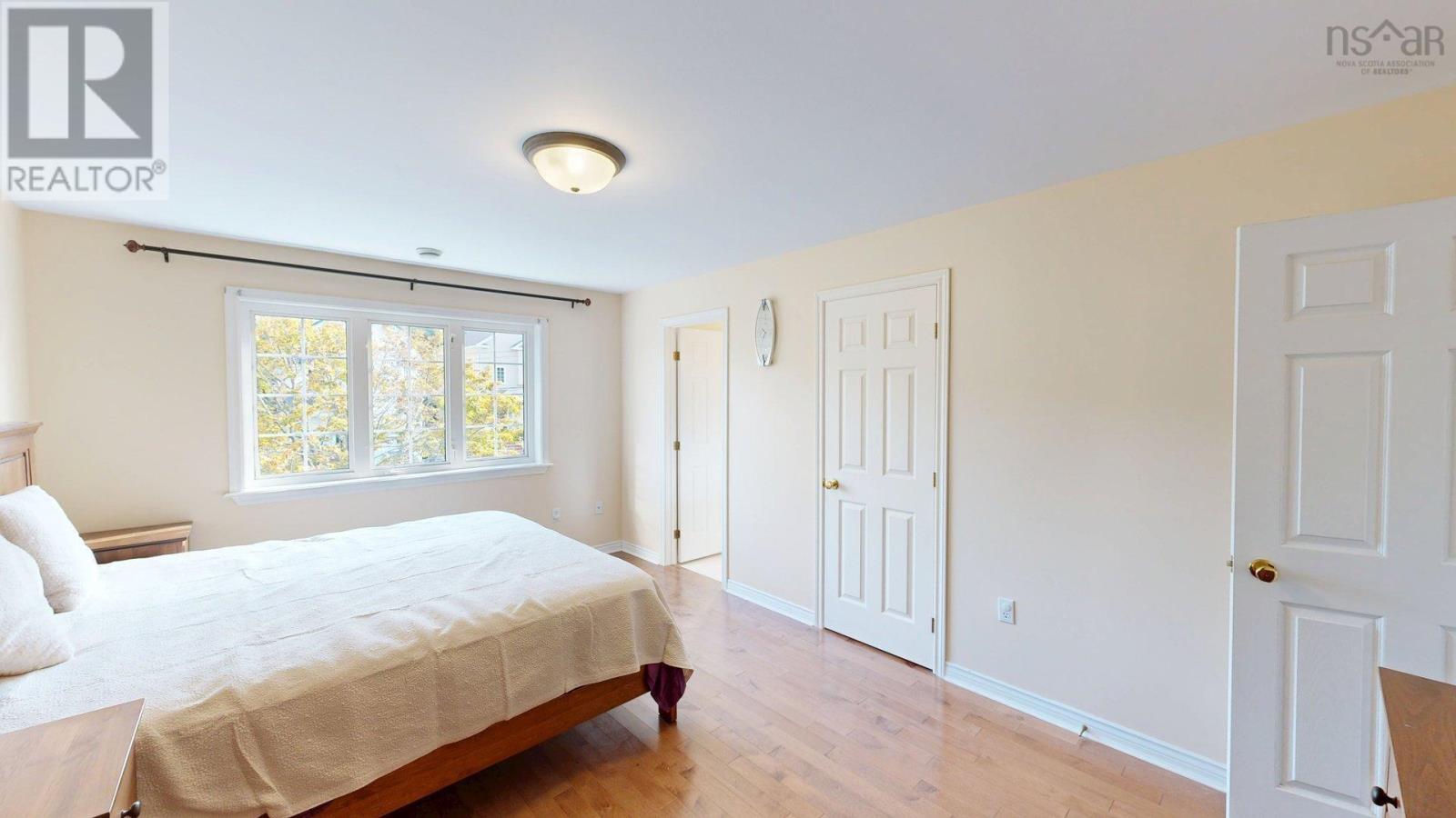 11 Glenbourne Court Property Photo 22