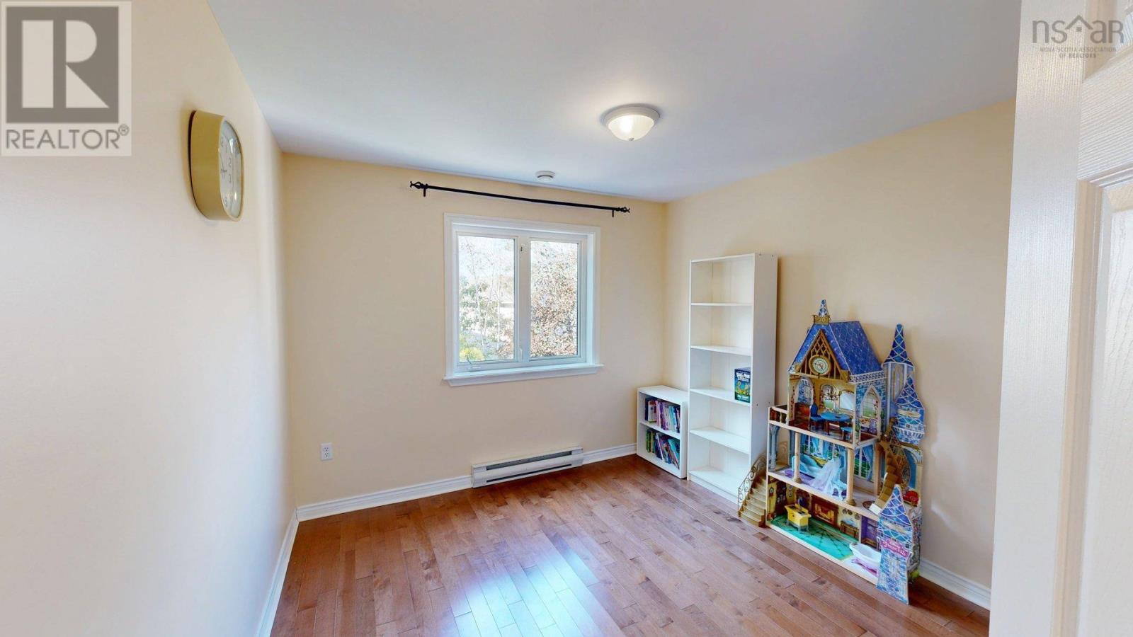 11 Glenbourne Court Property Photo 25