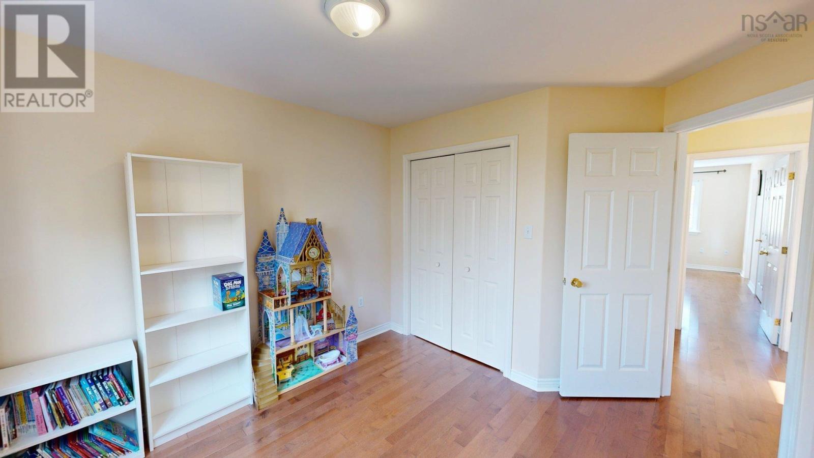 11 Glenbourne Court Property Photo 26