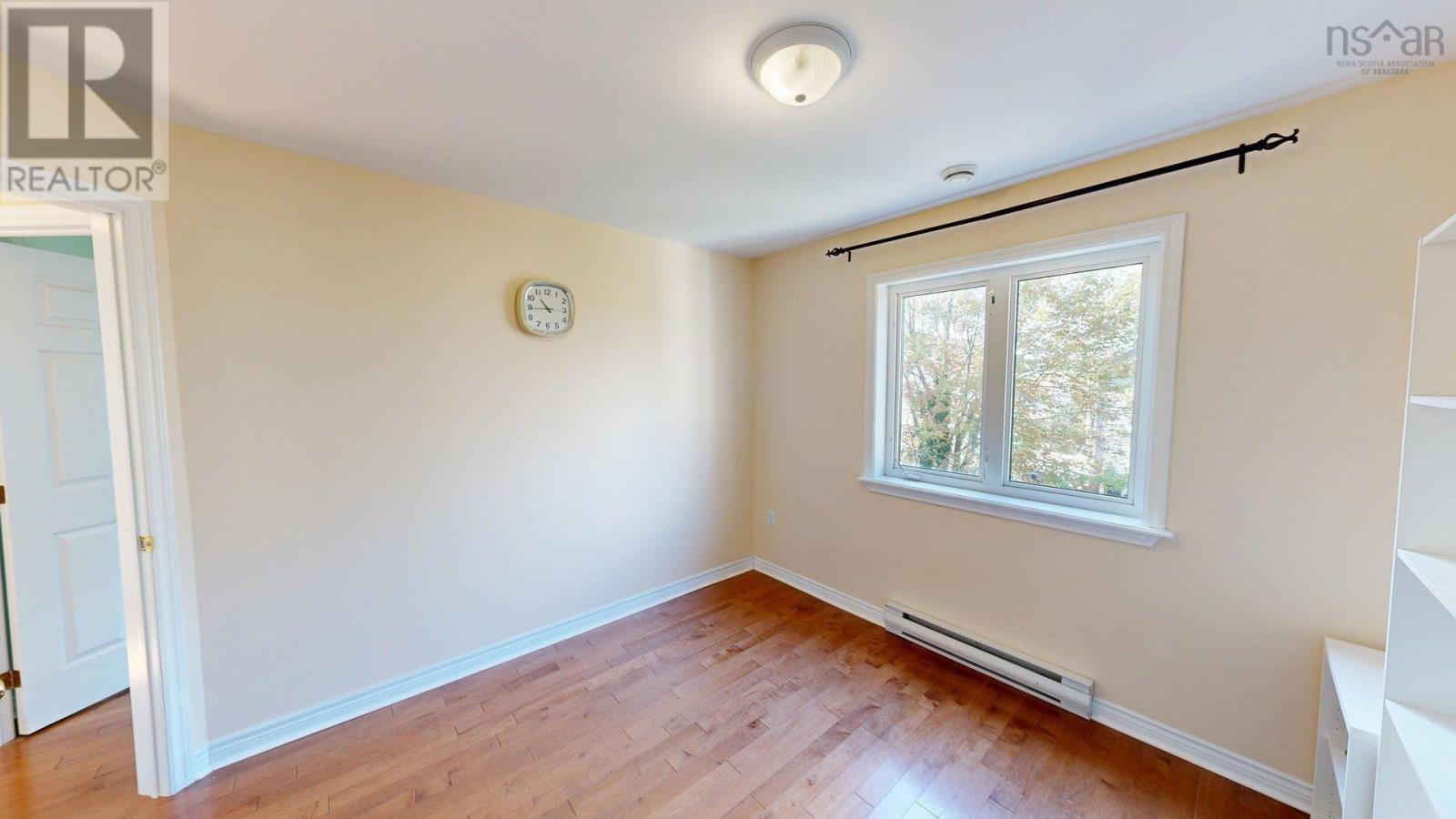 11 Glenbourne Court Property Photo 27