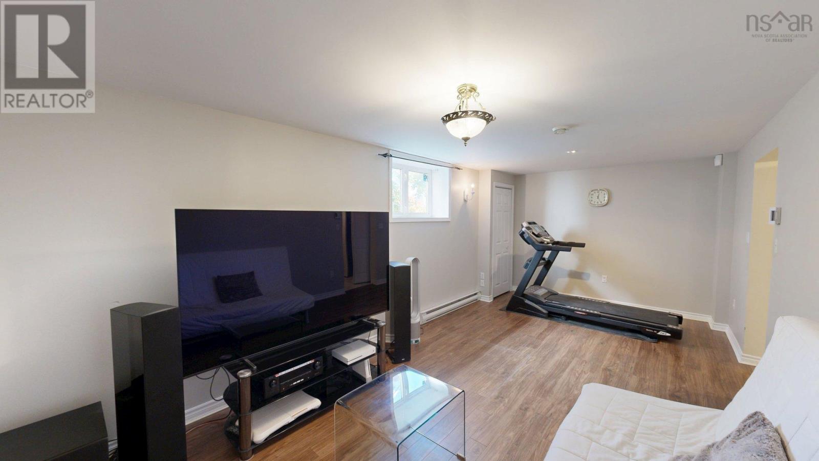 11 Glenbourne Court Property Photo 33