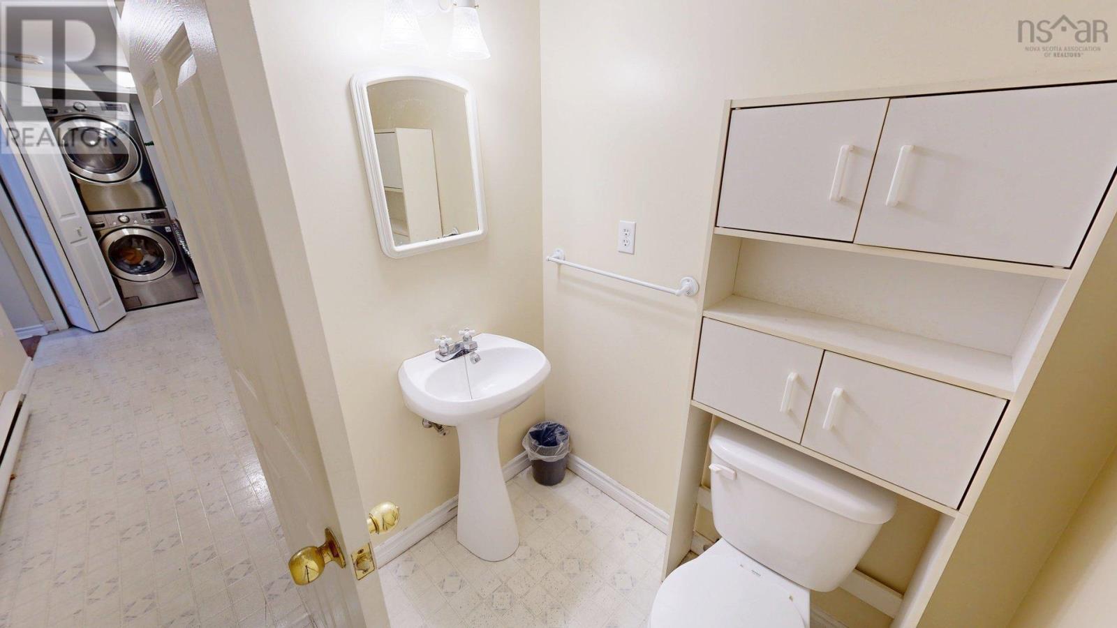 11 Glenbourne Court Property Photo 36