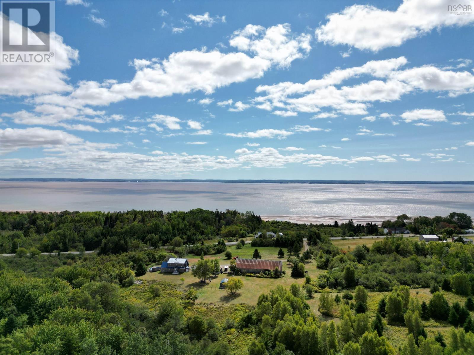 4857 Highway 2 Property Photo 4