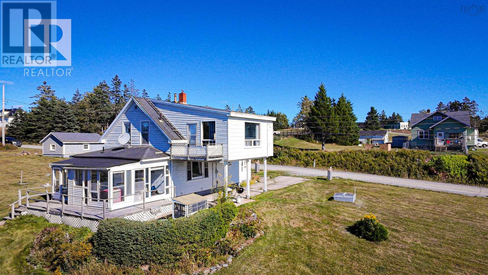 11 Harbourview Drive Property Photo 1