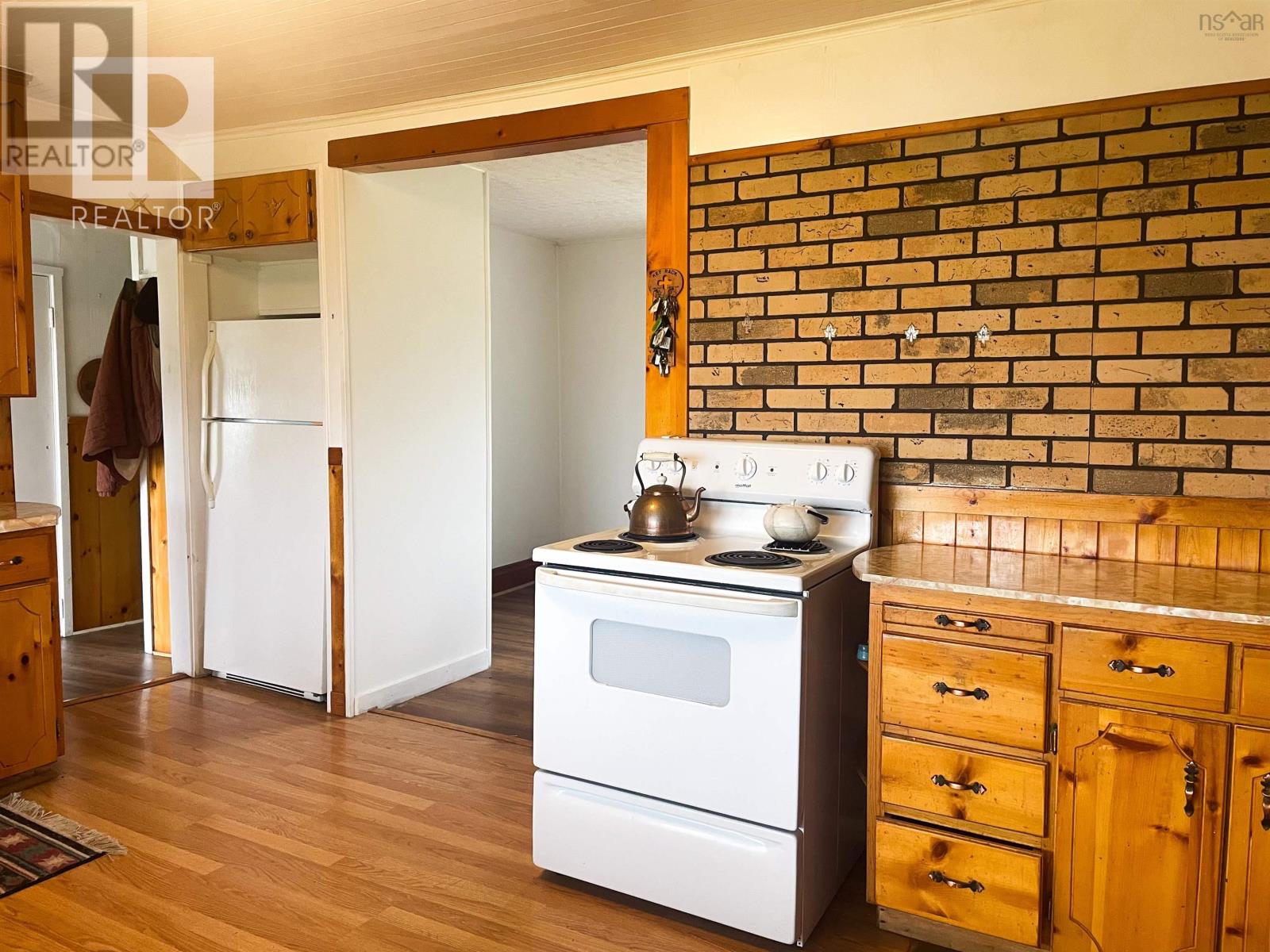 11 Harbourview Drive Property Photo 10