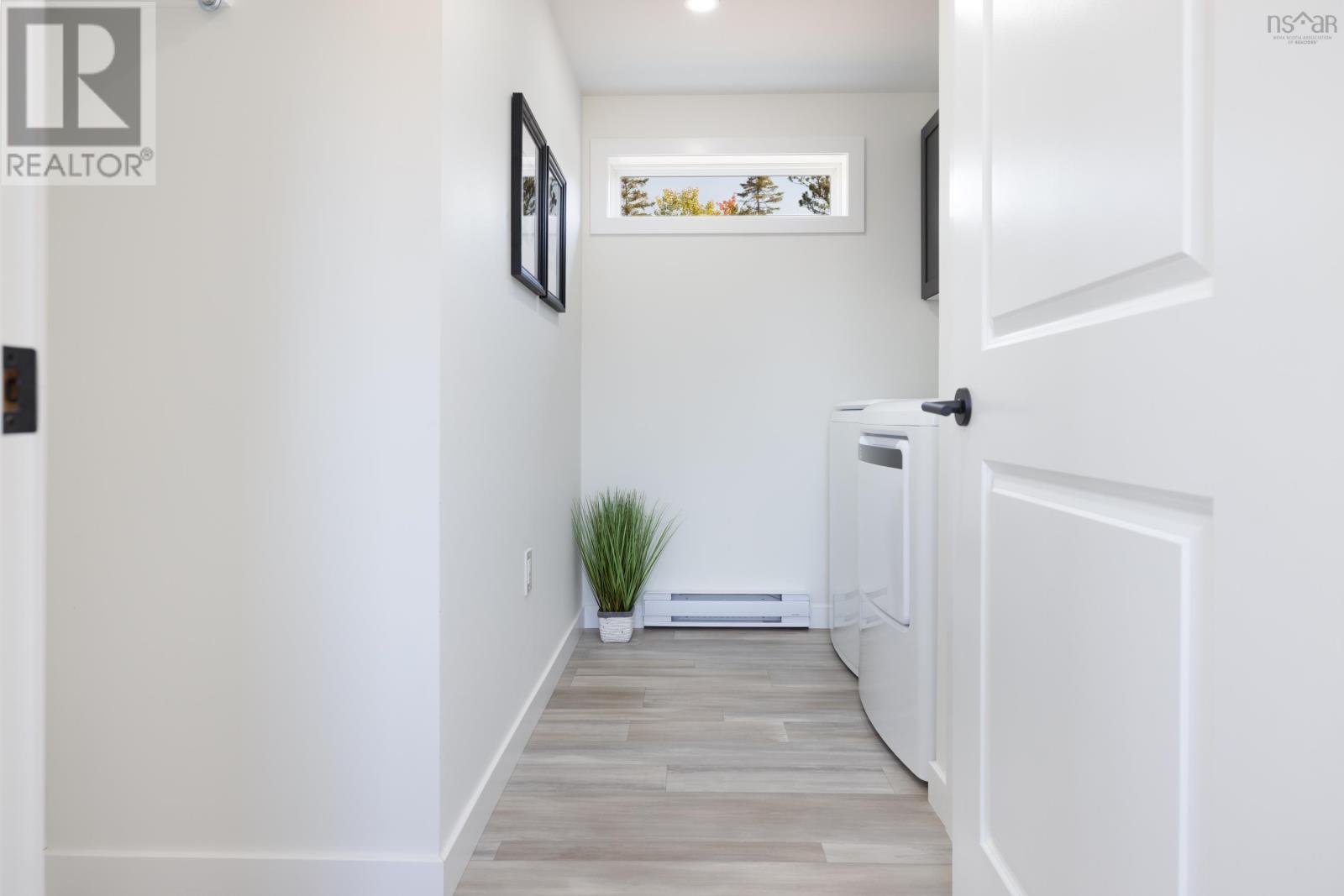 6 Pebble Lane Property Photo 16