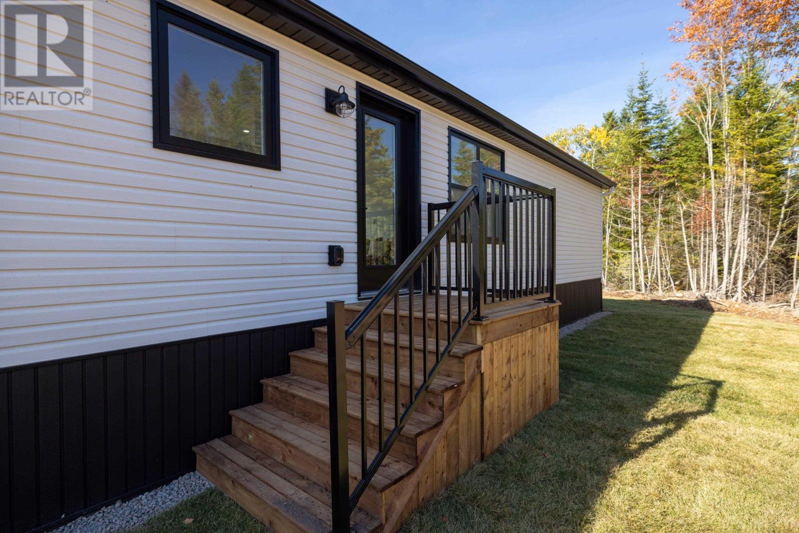 6 Pebble Lane Property Photo 20