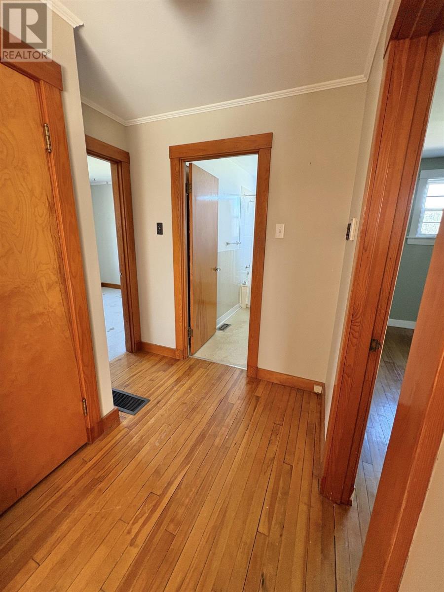 41 School Street Property Photo 7
