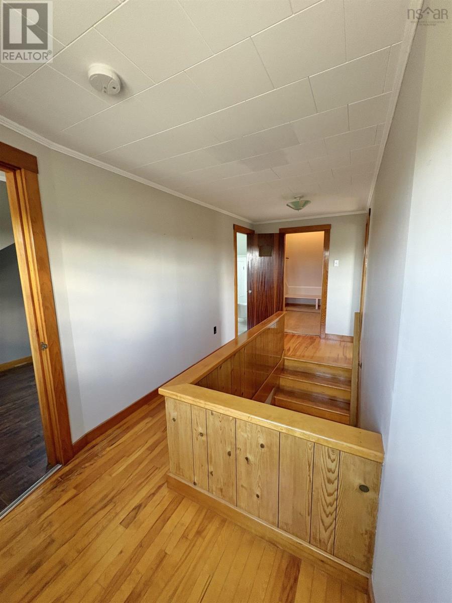 41 School Street Property Photo 14
