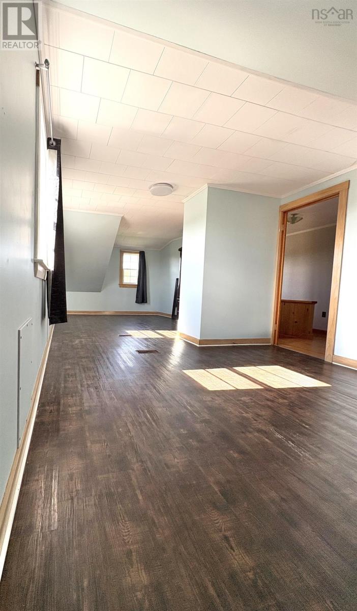 41 School Street Property Photo 16