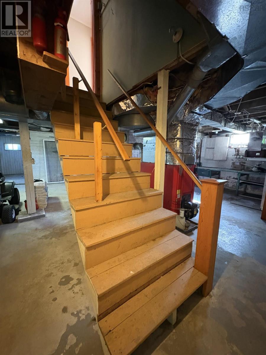 41 School Street Property Photo 17