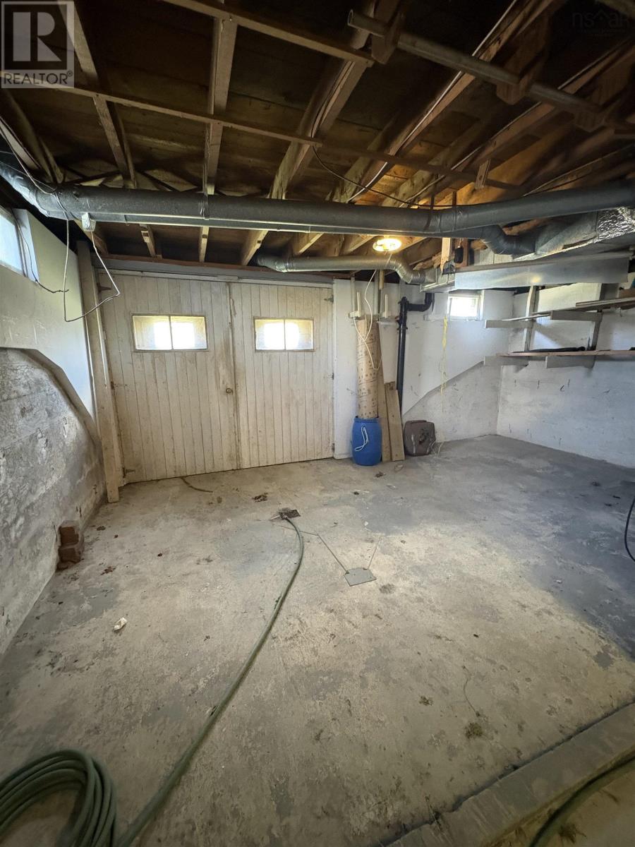 41 School Street Property Photo 19