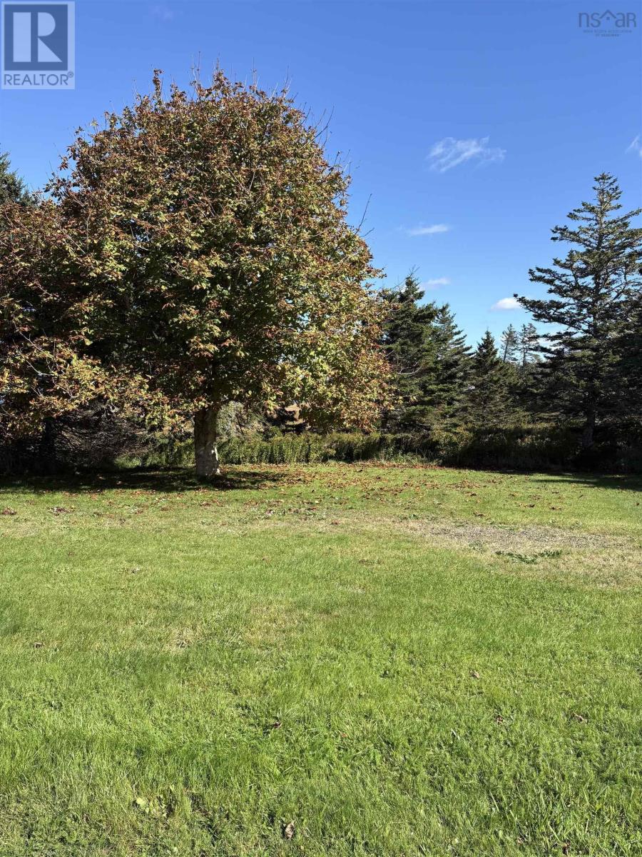 41 School Street Property Photo 20